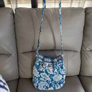 Vera Bradley crossbody bag